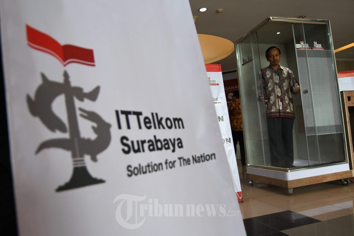 Bilik Sterilisasi Virus Karya IT Telkom Surabaya