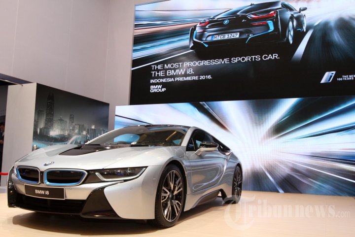 BMW i8 di GIIAS 2016