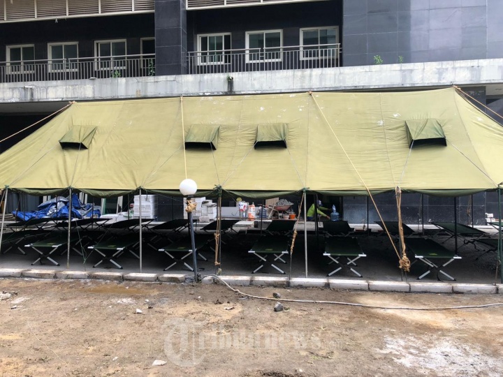 Brigif Para Raider 18 Dirikan Tenda Darurat Isolasi di RS Unibra