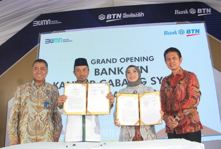 BTN Buka Cabang Syariah di Karawang