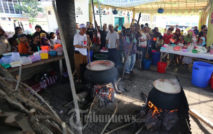 Bubur Pedas Khas Melayu di Bulan Ramadan