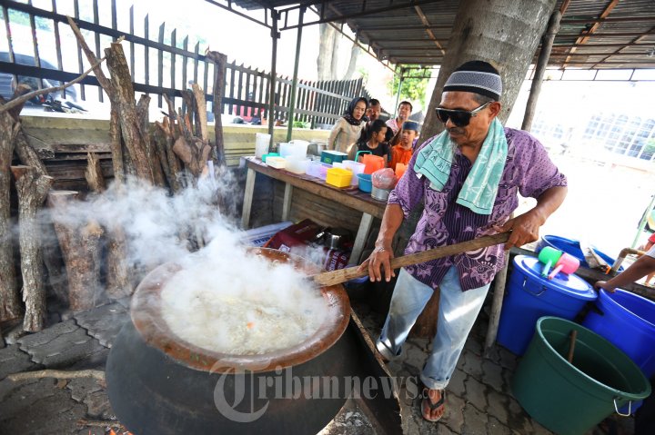 Bubur Pedas Khas Melayu di Bulan Ramadan