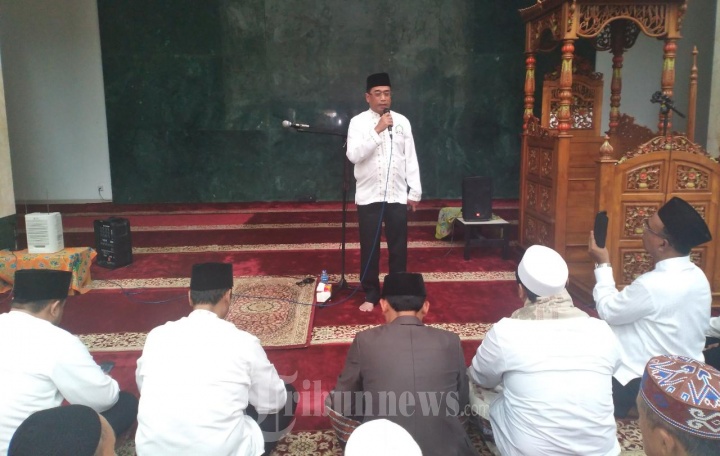 Budi Karya Sumadi Silaturahmi ke Masjid Raya Hasyim Asyari