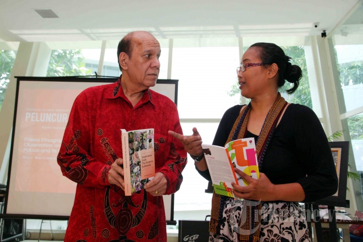 Buku Papua Ethnography dan Potret Inspirasi dari Timur