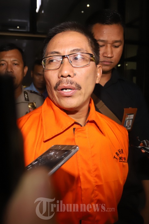 Bupati Cirebon Ditahan KPK
