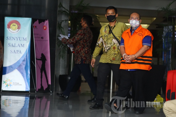 Bupati Kutai Timur Nonaktif Ismunandar Diperiksa KPK