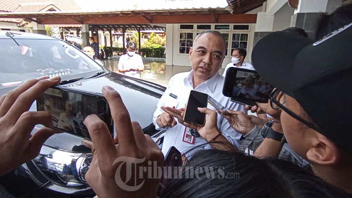 Bupati Tangerang Tutup Holywings