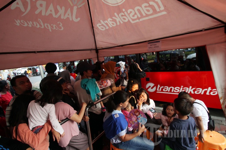 Bus Keliling Jakarta Pada Libur Lebaran