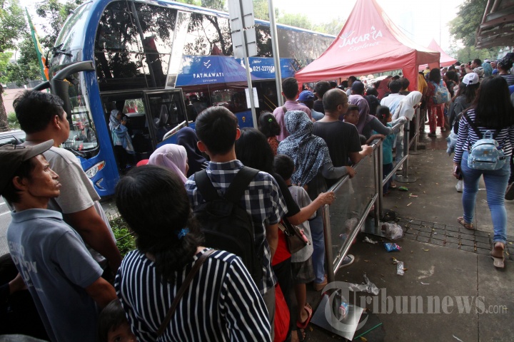Bus Keliling Jakarta Pada Libur Lebaran