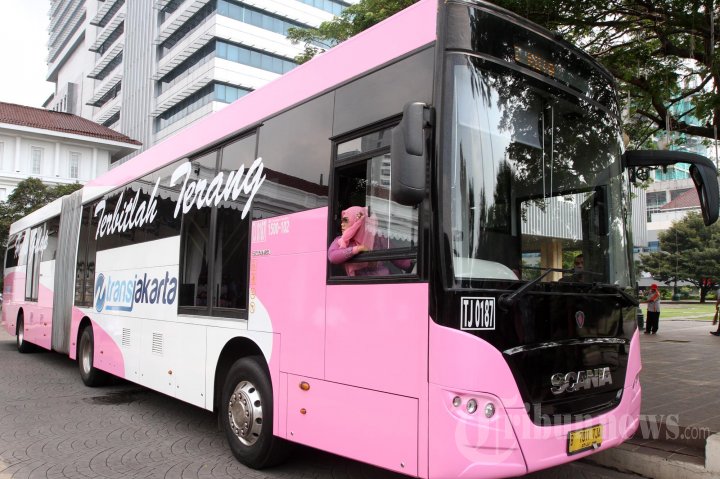 Bus Transjakarta Khusus Perempuan