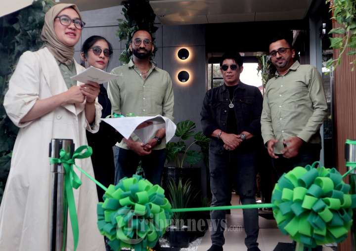 Cafe Bounce Street Asia Naughty Olive Hadir di Kelapa Gading