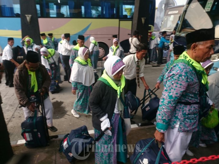 Calon Haji Embarkasi Haji Donohudan Boyolali