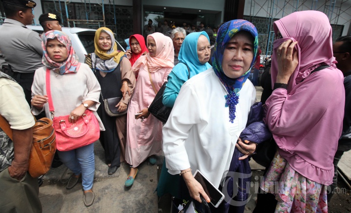 Calon Jamaah Umrah Datangi Kantor PT Solusi Balad Lumampah