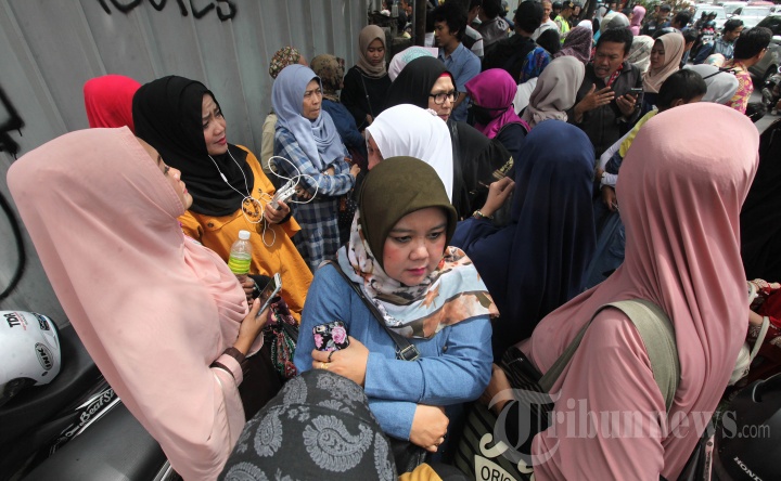 Calon Jamaah Umrah Datangi Kantor PT Solusi Balad Lumampah