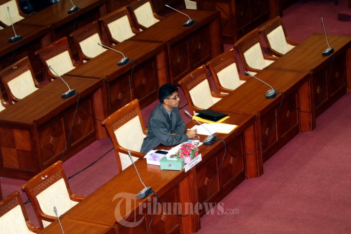 Capim KPK Laode Muhammad Syarif Ikuti Fit And Proper Test di DPR