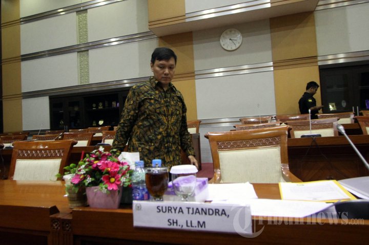Capim KPK Surya Tjandra Jalani Fit And Proper Test Di DPR
