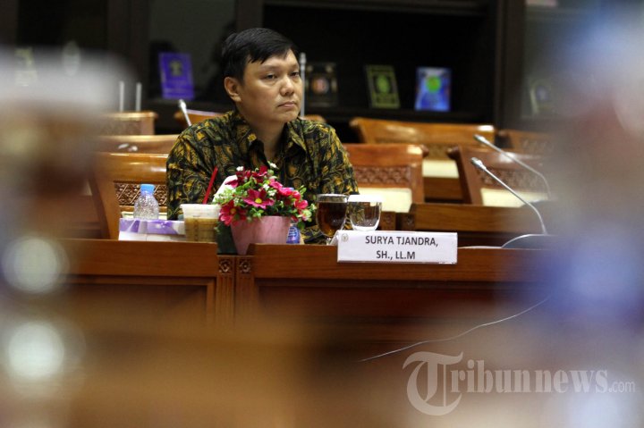 Capim KPK Surya Tjandra Jalani Fit And Proper Test Di DPR