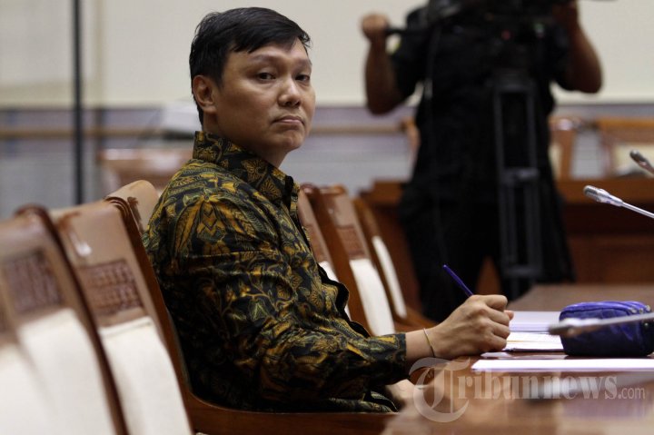 Capim KPK Surya Tjandra Jalani Fit And Proper Test Di DPR