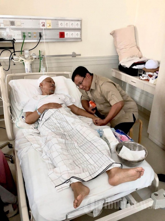 Capres Prabowo Subianto Jengung Arifin Ilham