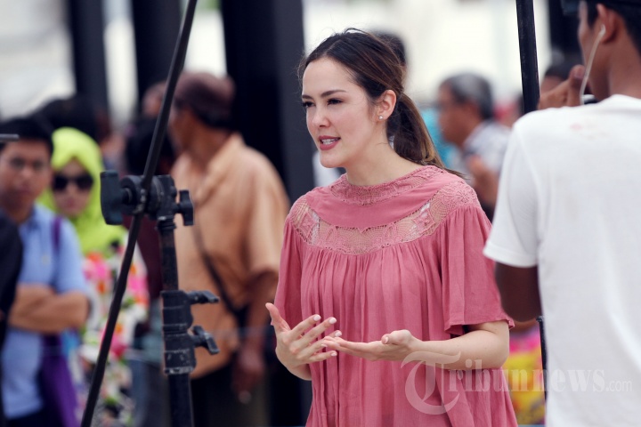 Cathy Sharon Syuting Dukungan Untuk Ahok