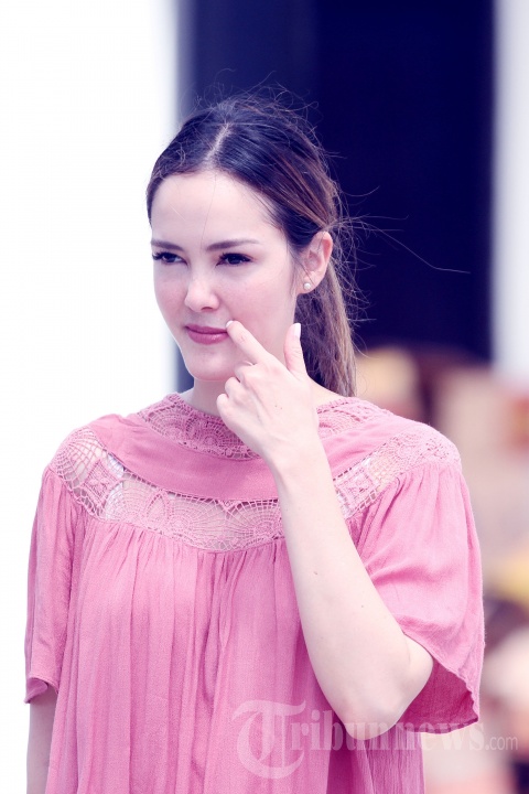 Cathy Sharon Syuting Dukungan Untuk Ahok
