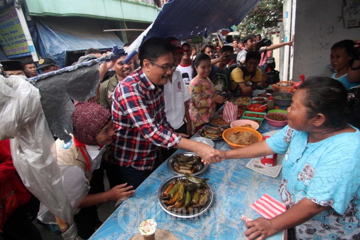 Cawagub Djarot Blusukan Ke Kampung Nelayan Cilincing