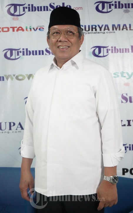 Cawalkot Tangsel Benyamin Davnie Kunjungi Warkot