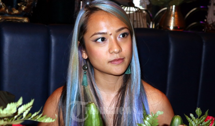 Charmaine Thio Hendrick