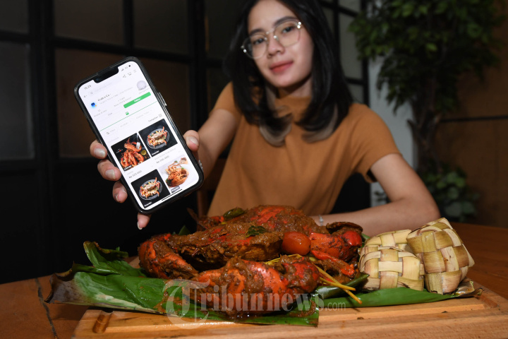 Chef Jimmy Irawan Menyajikan Kepiting Rempah
