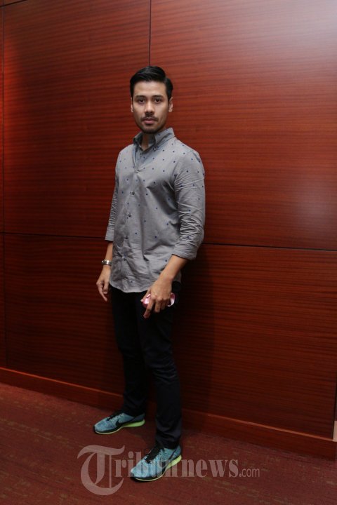 Chicco Jerikho Main Film Aach Aku Jatuh Cinta