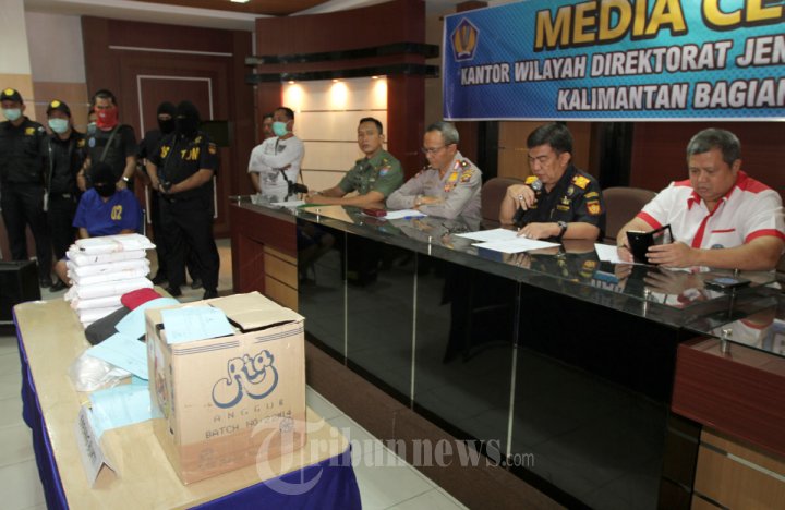 CNT Kanwil DJBC Kalbar Tangkap Pengedar Narkoba