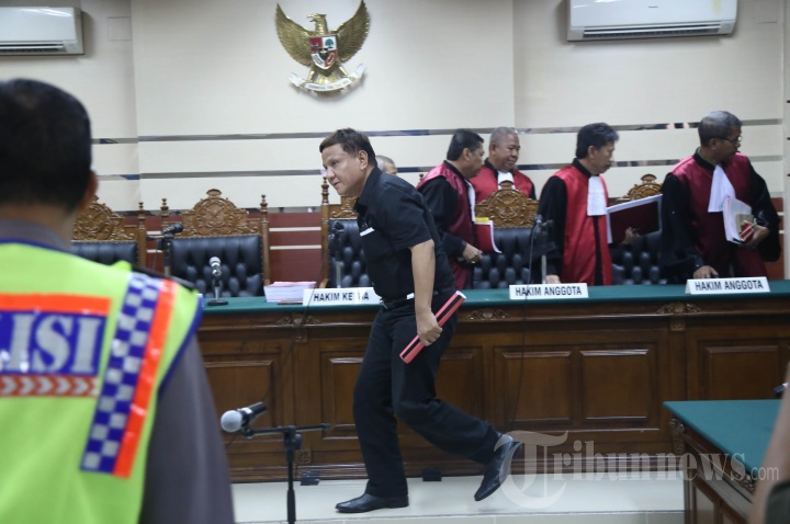 Dahlan Iskan Jalani Sidang Perdananya