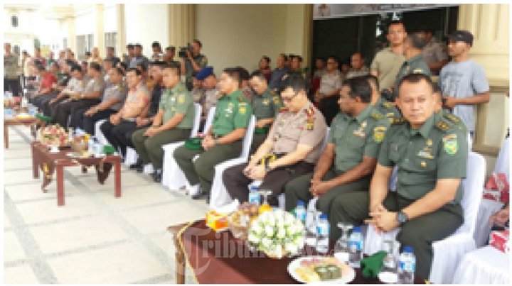 Danrem 042/Gapu Serahkan 219 Senjata Api ke Polda Jambi
