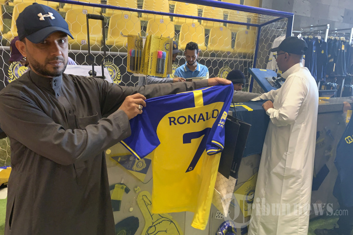 Demam Ronaldo Landa Arab Saudi