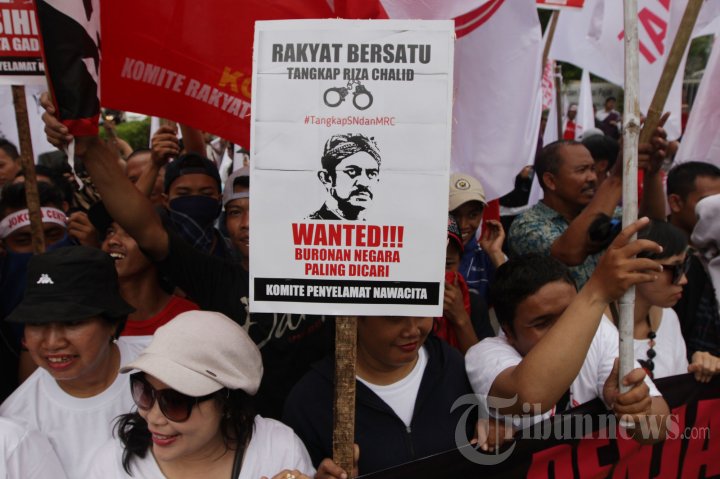 Demo Adili Setya Novanto dan Riza Chalid