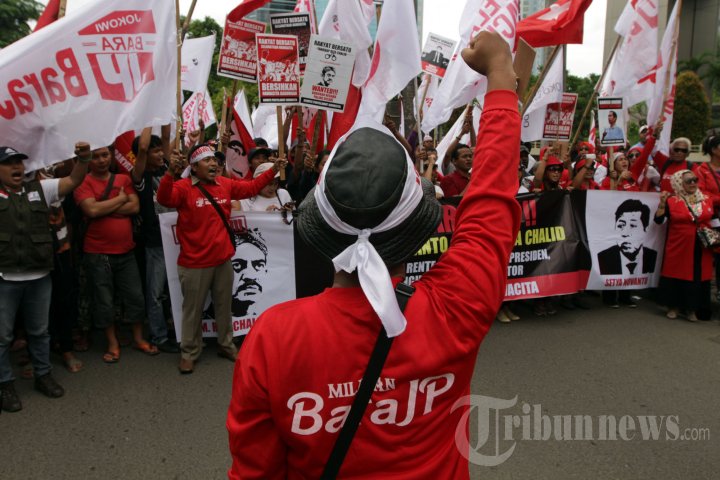 Demo Adili Setya Novanto dan Riza Chalid
