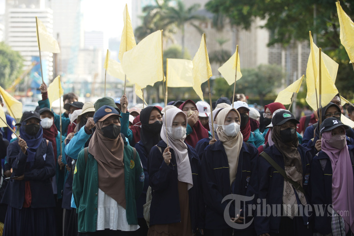 Demo BEM SI Tolak Pengesahan UU KUHP