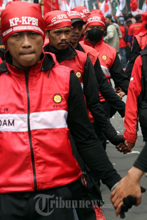 Demo Buruh Peringati May Day