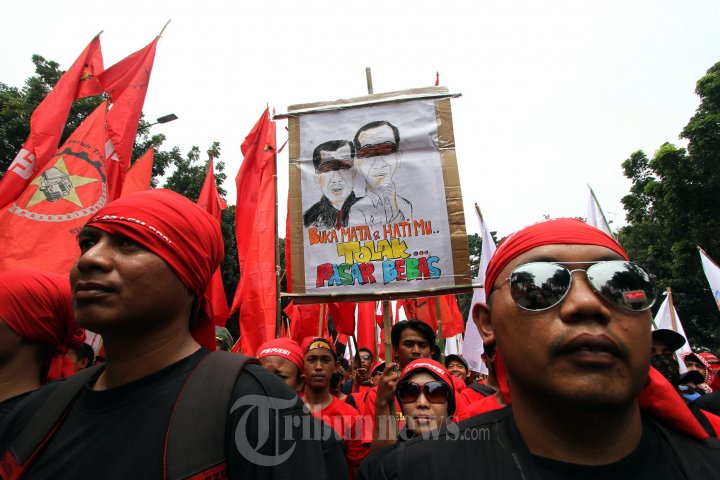 Demo Buruh Peringati May Day