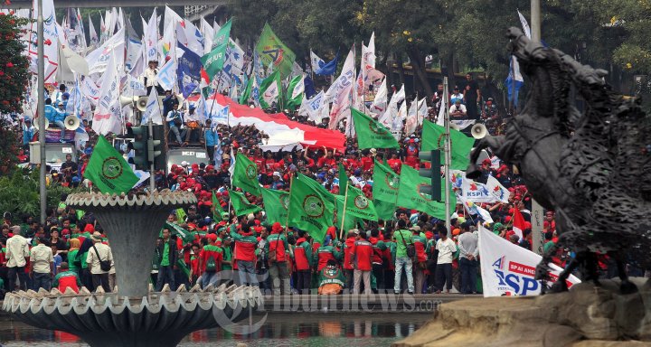 Demo Buruh Peringati May Day
