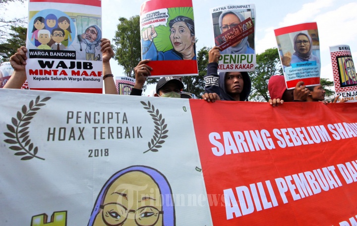 Demo Hoax Ratna Sarumpaet