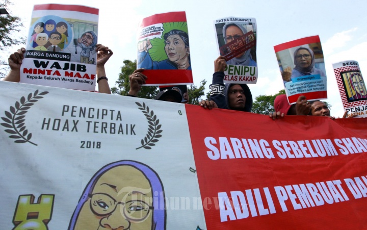 Demo Hoax Ratna Sarumpaet