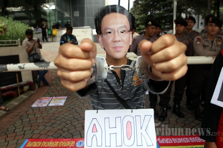 Demo Korupsi Lahan RS Sumber Waras