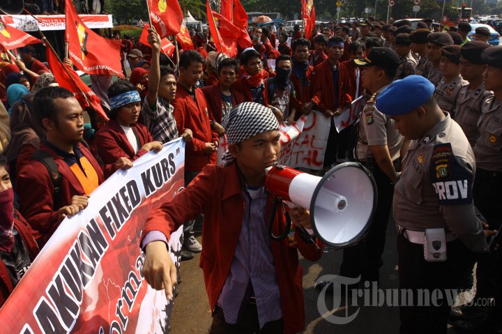 Demo Mahasiswa Cabut Mandat Jokowi-JK