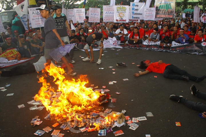 Demo Penjual Pulsa dan Kartu Seluler