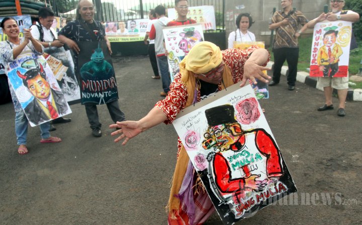 Demo Tuntut Setya Novanto Mundur
