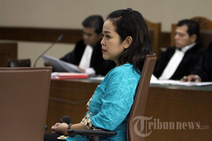 Dessy A Edwin dan Julia Prasetyarini Jalani Sidang Dakwaan