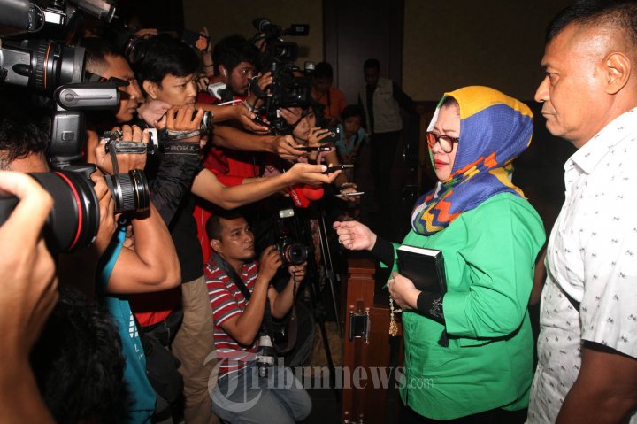 Dewie Yasin Limpo Divonis 6 Tahun Penjara