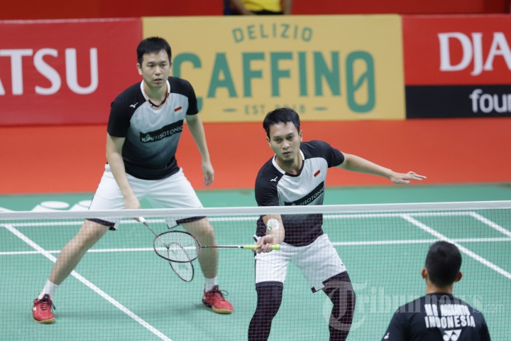 Dipaksa Bermain Tiga Set Hendra/Ahsan Melaju ke Final Indonesia Masters 2020