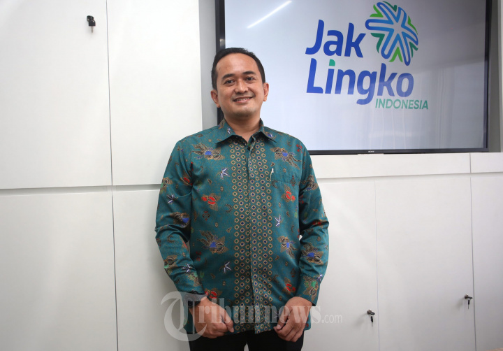 Direktur Utama PT JakLingko Indonesia Muhamad Kamaluddin